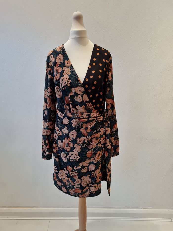 Zara Floral Wrap Dress Large