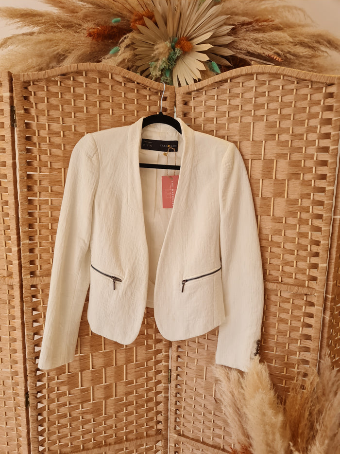 Zara White patterned cropped jacket XS